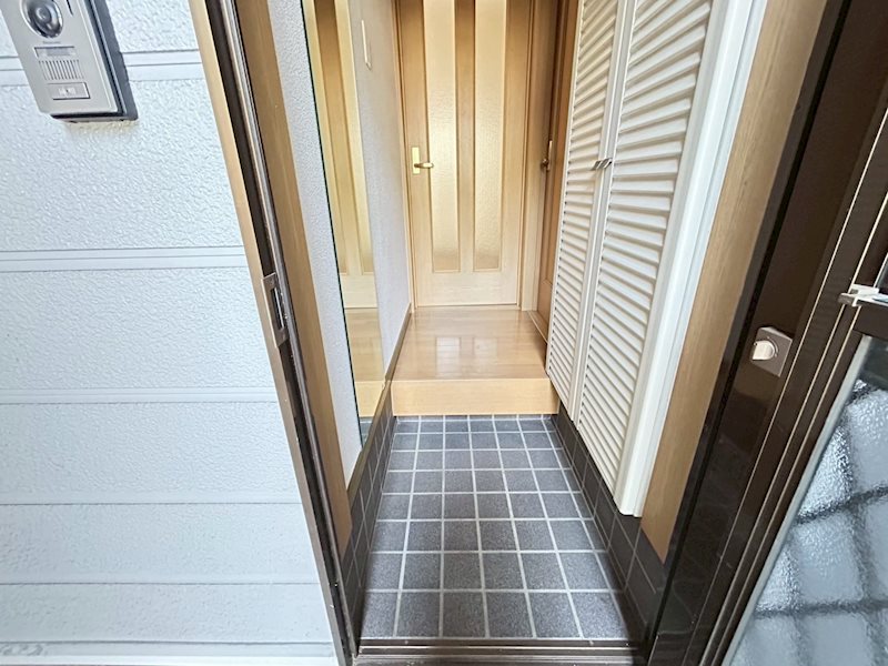 玄関　お写真は他のお部屋ものを使用しております。