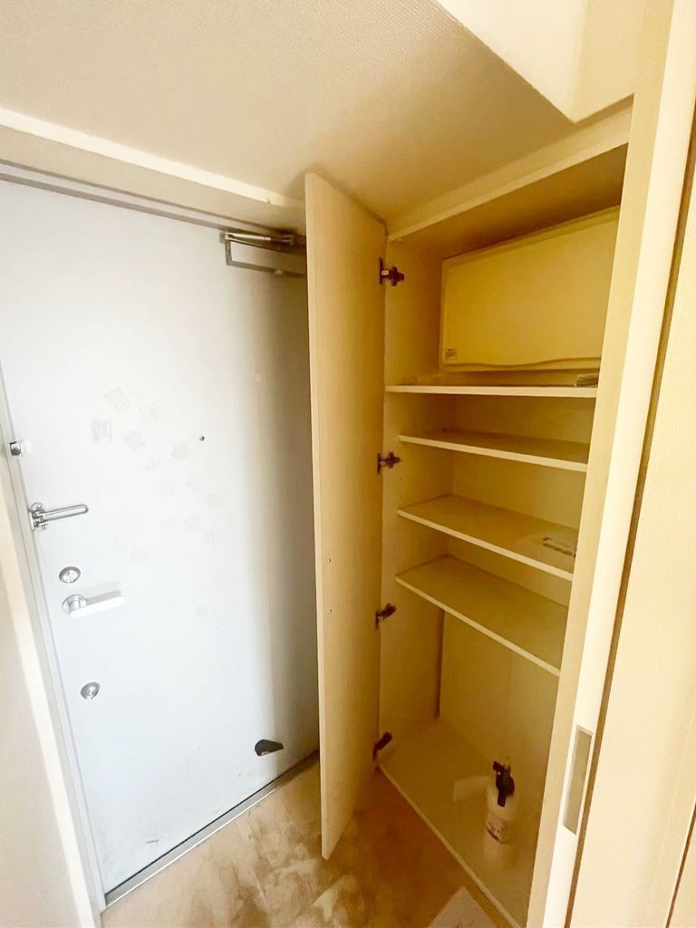 玄関　収納