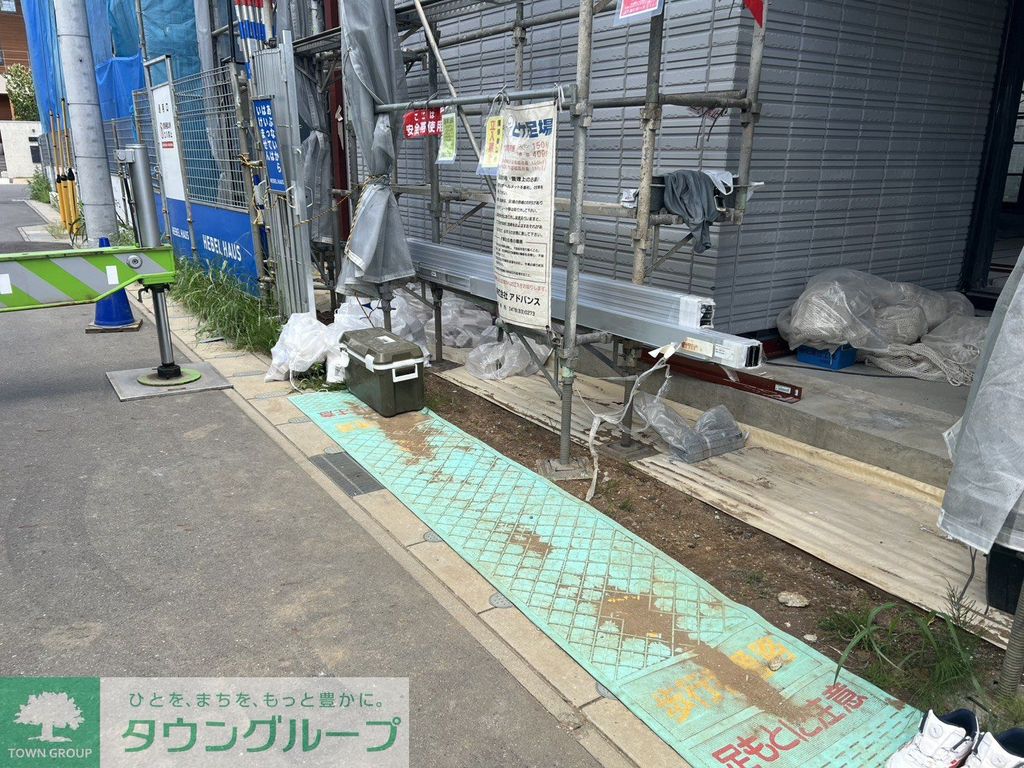 エントランス　庭