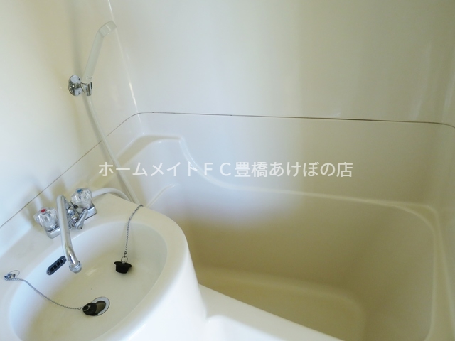 バス・シャワールーム　同型別部屋写真