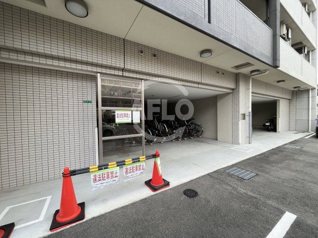 その他共有部分　エステムコート難波WEST-SIDEVアジュール　駐輪場