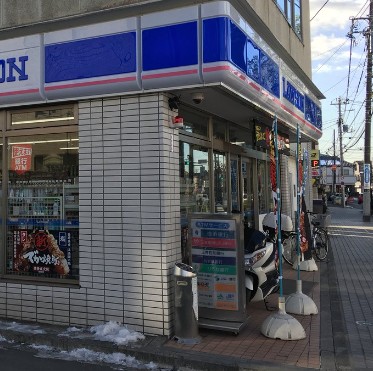 コンビニ　ローソン 横浜大岡二丁目店（コンビニ）まで226m