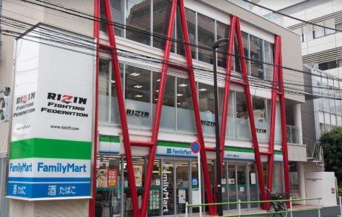 コンビニ　ファミリーマート六本木テレ朝通り店（コンビニ）まで286m