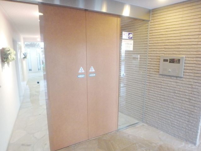 ロビー