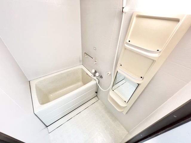 バス・シャワールーム　※別部屋参考写真