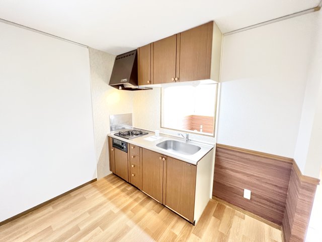キッチン　※別部屋参考写真
