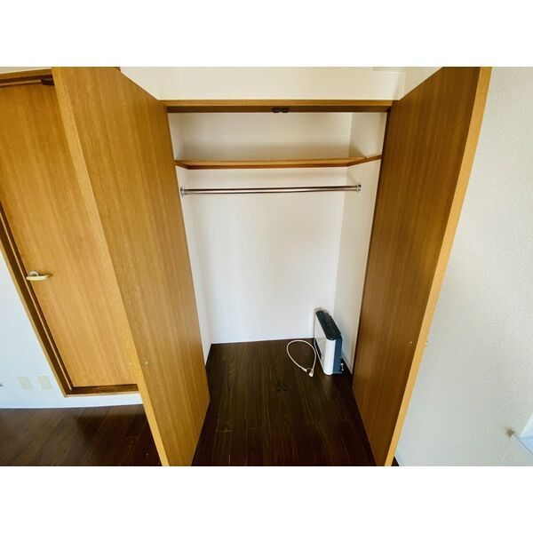収納　室内写真は別部屋の写真です。