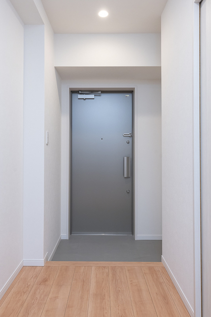 玄関　※写真は同タイプ住戸です。