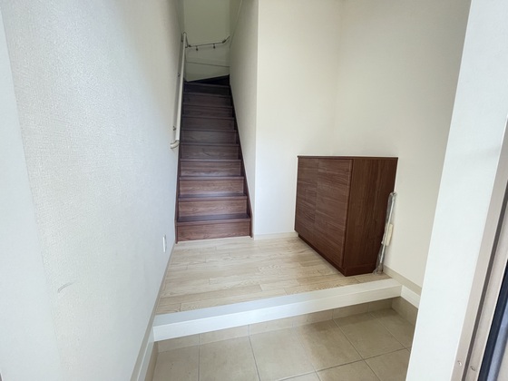 玄関　※別部屋の写真です