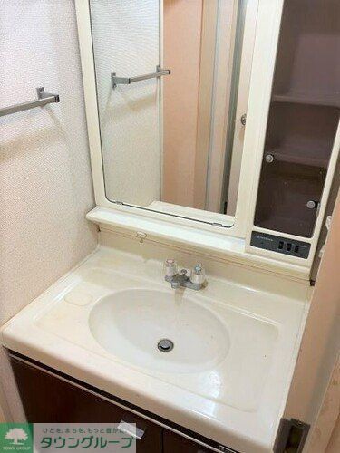 洗面設備　※別部屋参考写真です