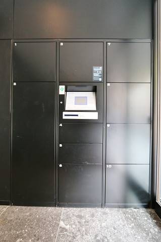 ロビー　忙しい方の味方、宅配ＢＯＸ