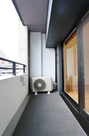 バルコニー　天気の良い日の洗濯物はこちらへ♪