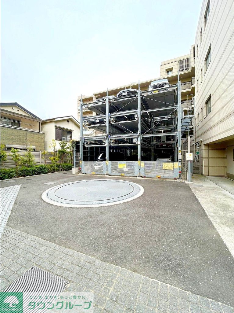 駐車場　駐車場