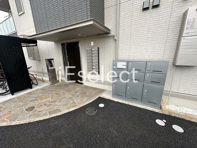 エントランス　エントランスはこちら