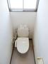 トイレ　温水洗浄便座付きトイレです