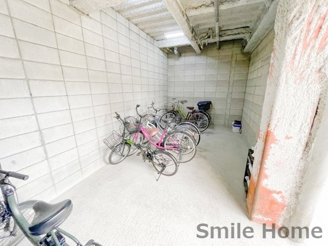 その他共有部分　自転車はこちらに置けます