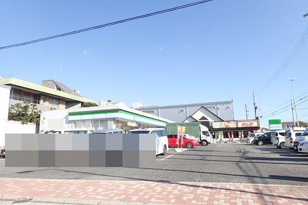 コンビニ　ファミリーマート泉大津東港町店（コンビニ）まで844m