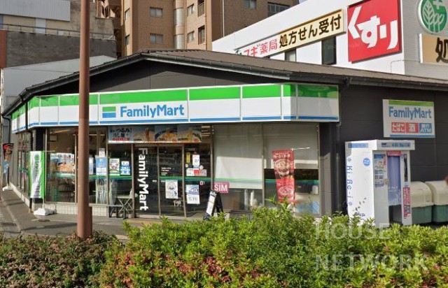 コンビニ　ファミリーマート千本三条店（コンビニ）まで153m