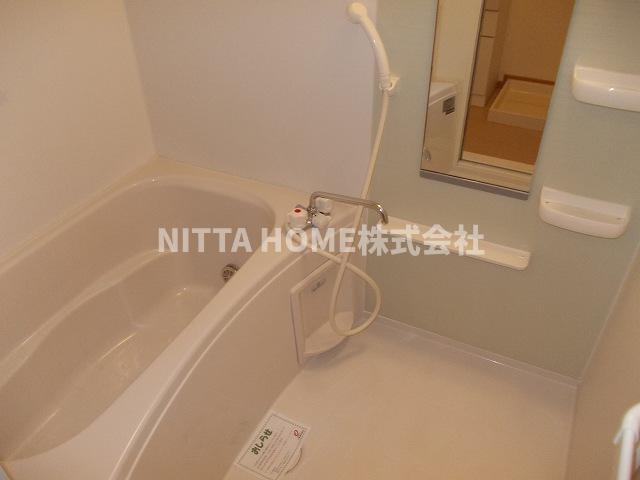 バス・シャワールーム　追い焚きや浴室乾燥ができます◎