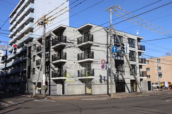 建物外観　オシャレなデザイナーズマンションです♪