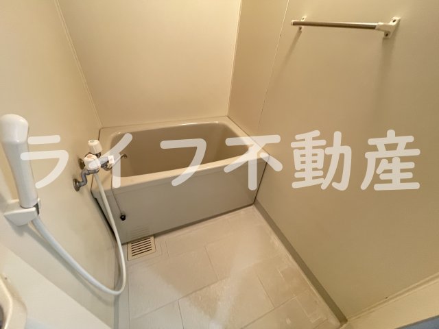 バス・シャワールーム　日々の疲れを癒すお風呂付です