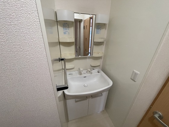 洗面設備　※別部屋の写真です