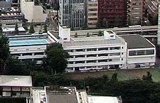 小学校　港区立麻布小学校（小学校）まで411m