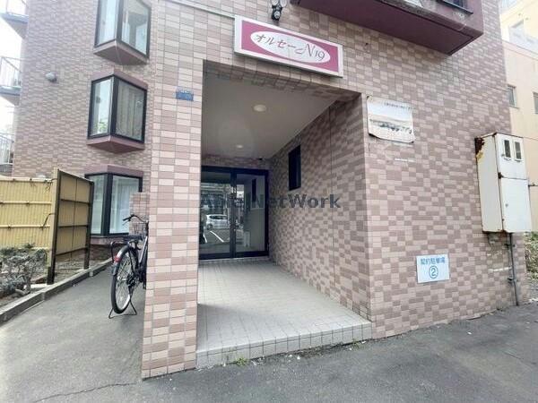 エントランス　エントランス部分