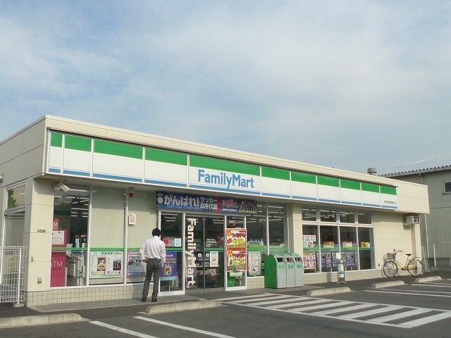 コンビニ　ファミリーマート南花畑車検場通り店（コンビニ）まで380m