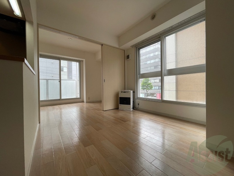 居室・リビング　広くてキレイなお部屋が広がっていて、充実した生活が送れそう。