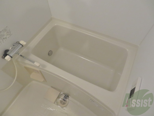 バス・シャワールーム　疲れた時はゆっくり湯船につかってみてはいかがでしょうか。