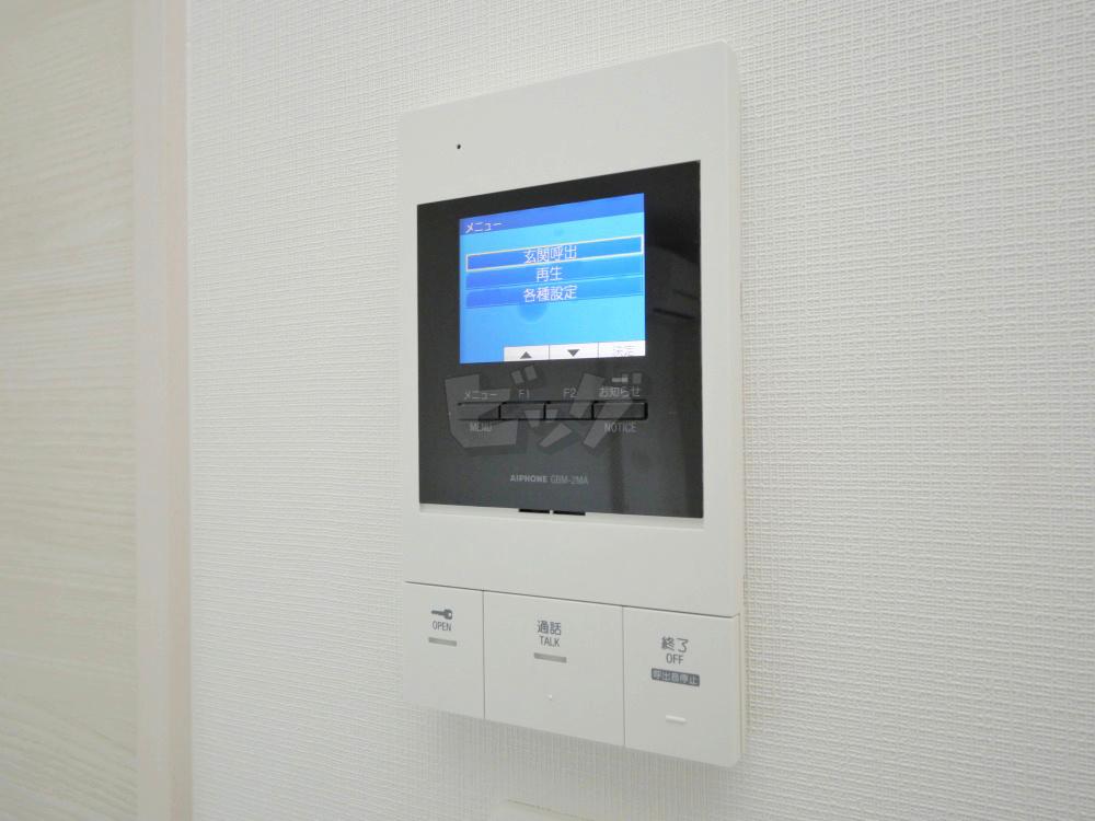 セキュリティ　防犯面で安心のＴＶモニターホン設備が付いています♪