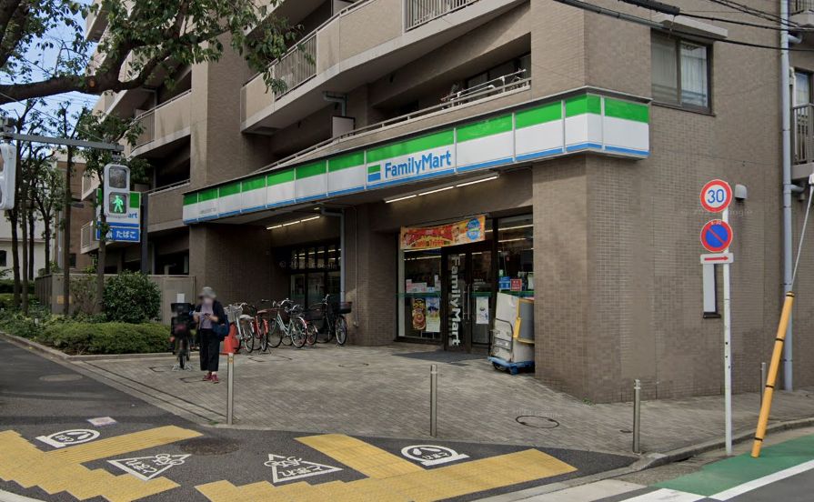 コンビニ　ファミリーマート 小浦西五反田4丁目店（コンビニ）まで634m