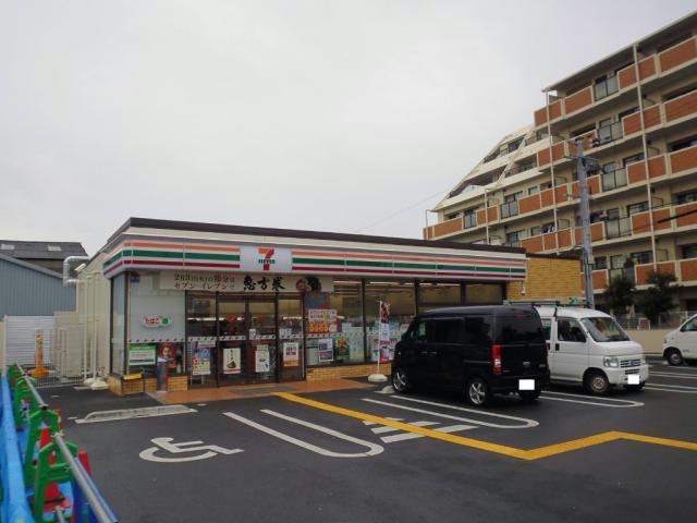 コンビニ　セブンイレブン泉大津下之町店（コンビニ）まで657m