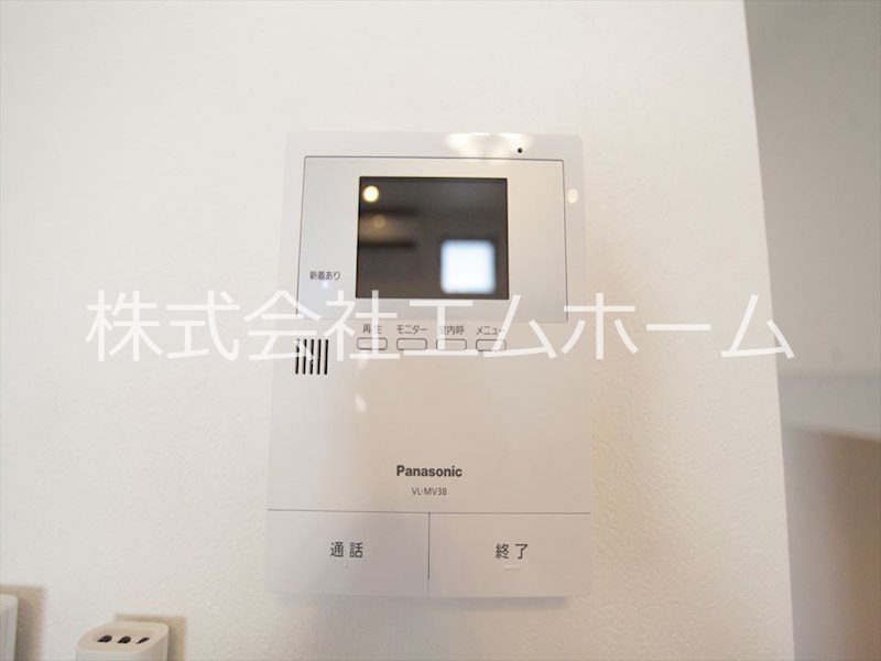 セキュリティ　ＴＶモニター付インターホン　同型写真