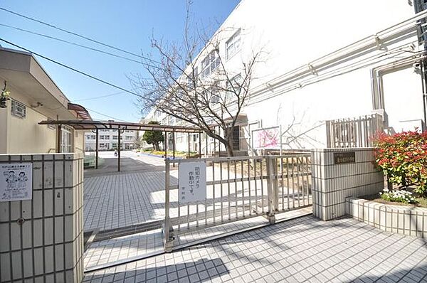 小学校　江戸川区立東小松川小学校（小学校）まで5507m