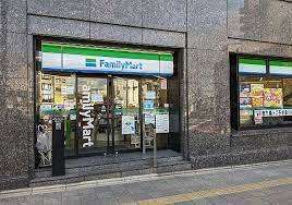 コンビニ　ファミリーマート五条大宮店（コンビニ）まで244m