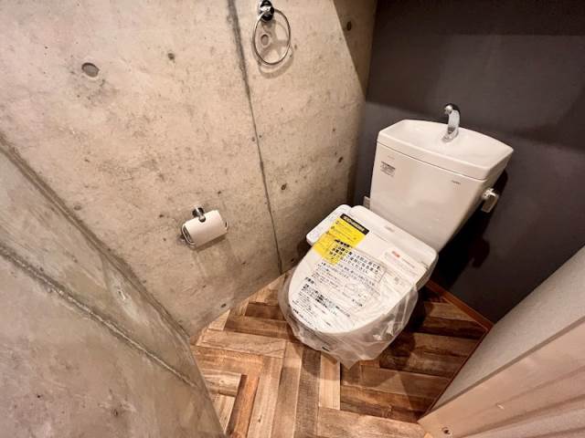 トイレ　同物件別部屋イメージ