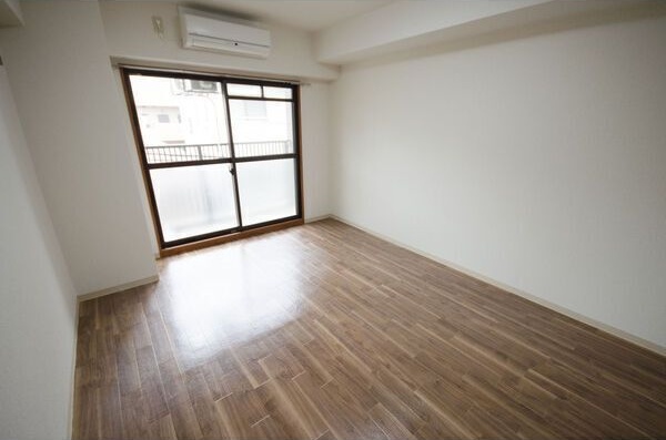 居室・リビング　名古屋で一番初期費用の安い賃貸専門の不動産会社です(^^)