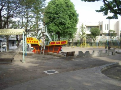 公園　上落合西公園（公園）まで718m