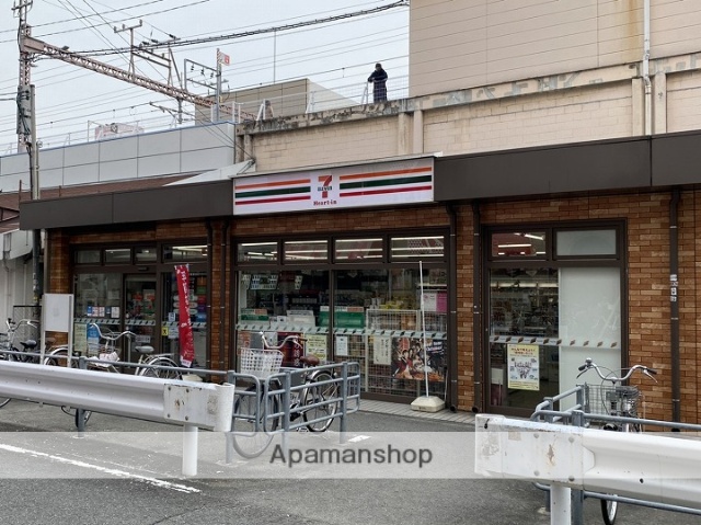 コンビニ　セブンイレブン（コンビニ）まで114m
