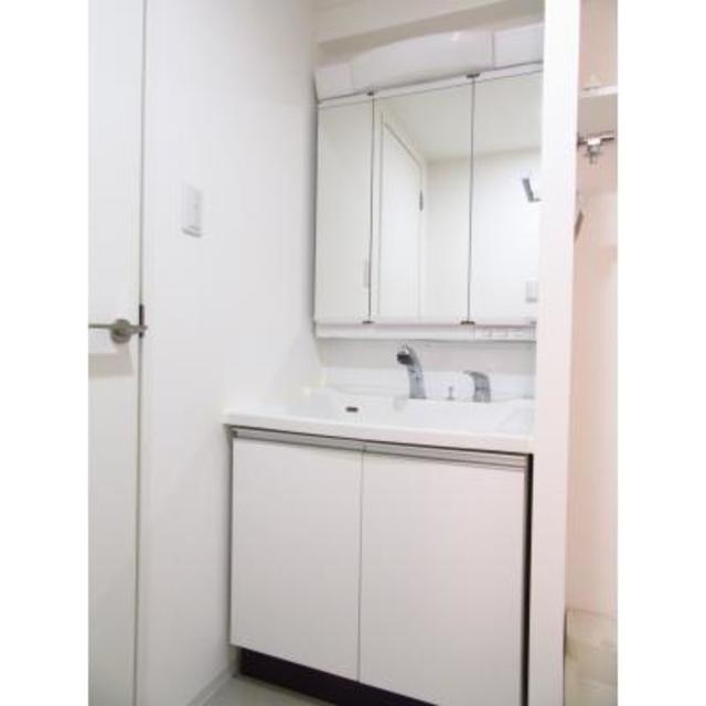 洗面設備　※写真は同タイプ住戸です。