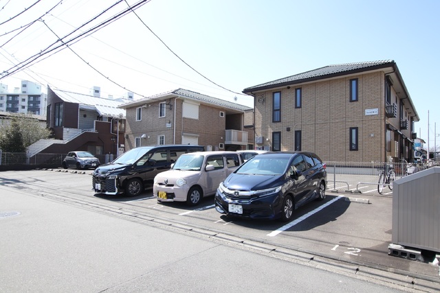 駐車場　（有料、要空き確認）
