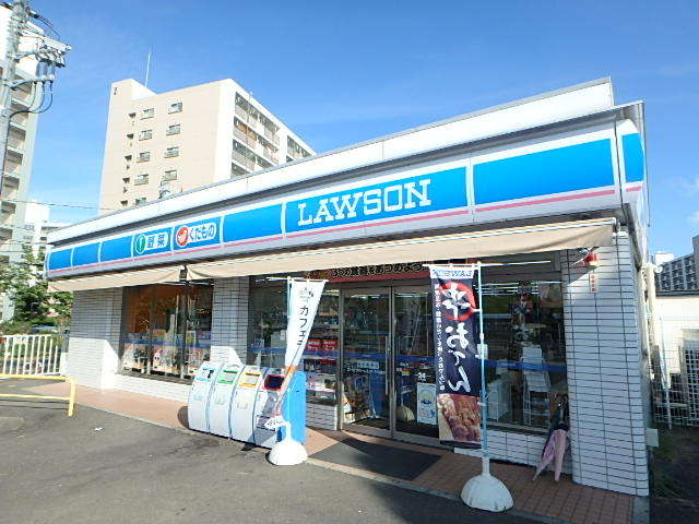 コンビニ　ローソン　ドリームバスターミナル前店（コンビニ）まで900m