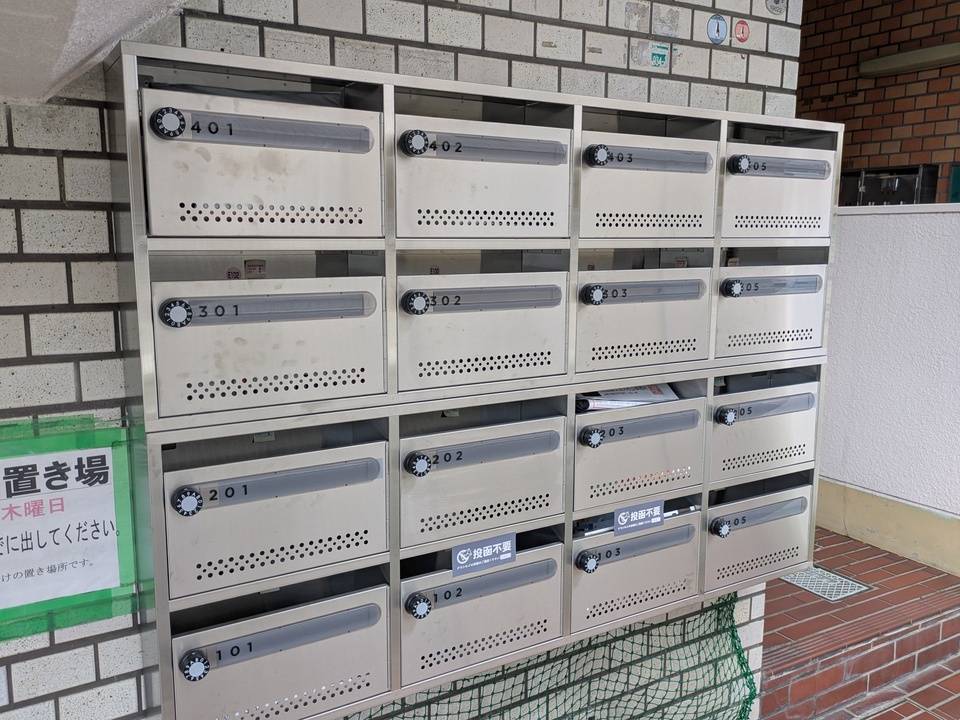 エントランス　メールBOX
