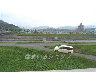 眺望　募集のお部屋（205号室）からの眺望です！