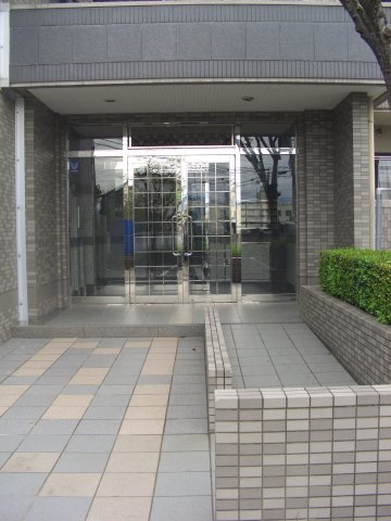エントランス　ヴェルデ空港前セントラル