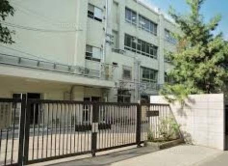 中学校　江東区立辰巳中学校（中学校）まで1330m