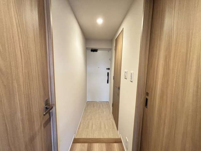 玄関　※別号室参考写真