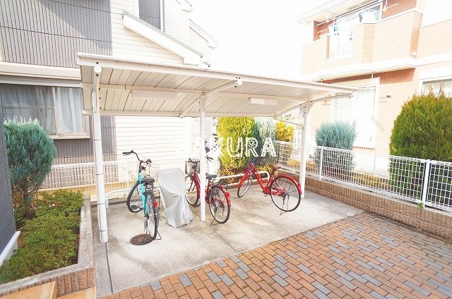 その他共有部分　敷地内駐輪場です♪